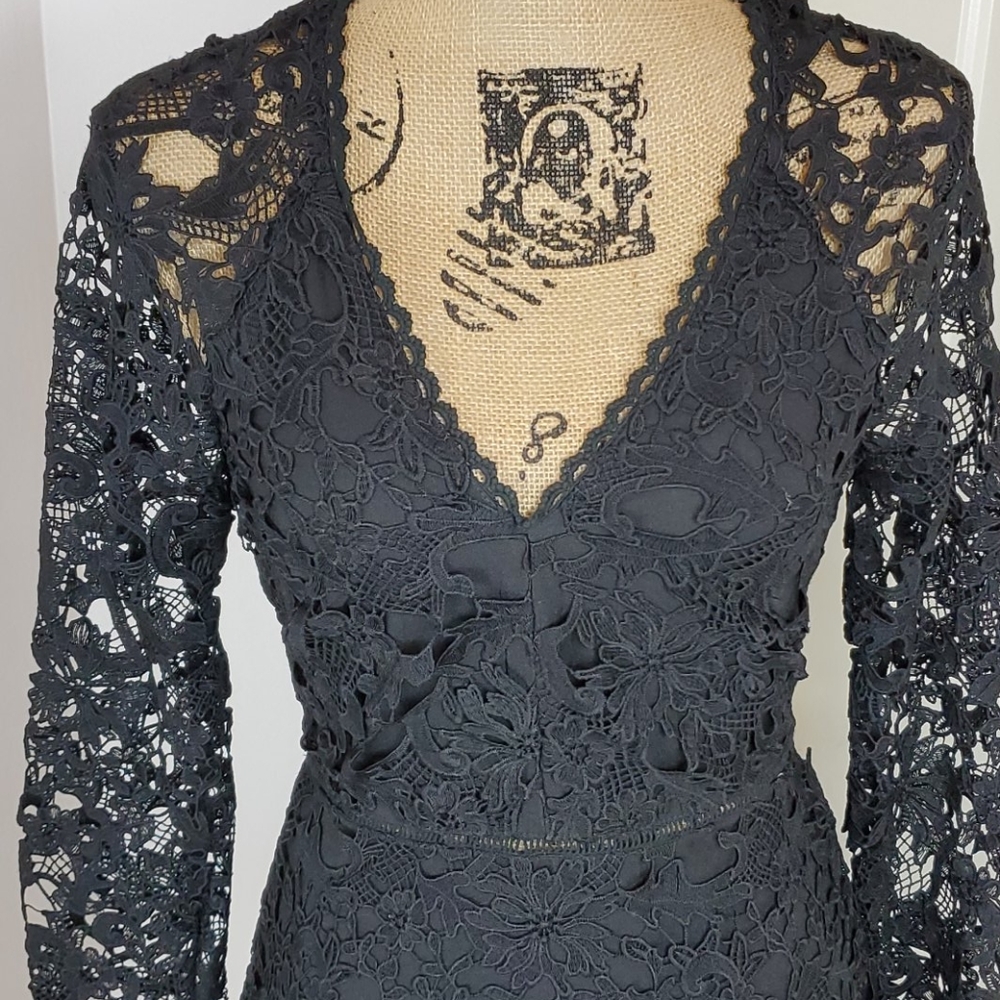 ASTR Dress - Picture 5 of 8